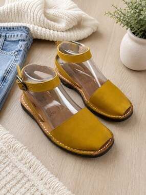 Pons Menorquina Mustard Yellow Leather Avarca Sandals Size 6